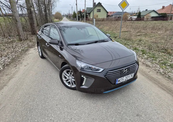 ostrołęka Hyundai IONIQ cena 72900 przebieg: 107000, rok produkcji 2017 z Ostrołęka